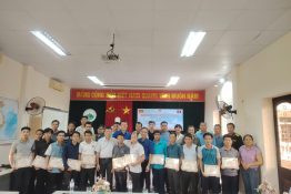 BẾ GIẢNG LỚP ĐÀO TẠO TẬP HUẤN VỀ CÔNG TÁC CHĂN NUÔI BÒ CỦA DỰ ÁN CHĂN NUÔI, THUỘC DỰ ÁN HỢP TÁC XÂY DỰNG CỤM BẢN NẬM HẰNG, HUYỆN SẲM PHĂN, TỈNH PHÔNG SA LỲ, NƯỚC CHDCND LÀO